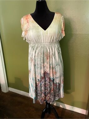 V-Neck Pastel Paisley Dress in Mint & Peach